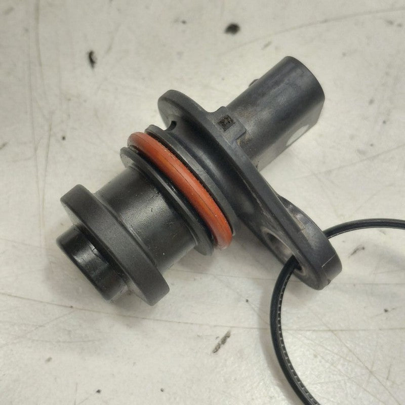 Chevy Volt Camshaft Cam Shaft Position Sensor  1.5 2019 2018 2017 2016