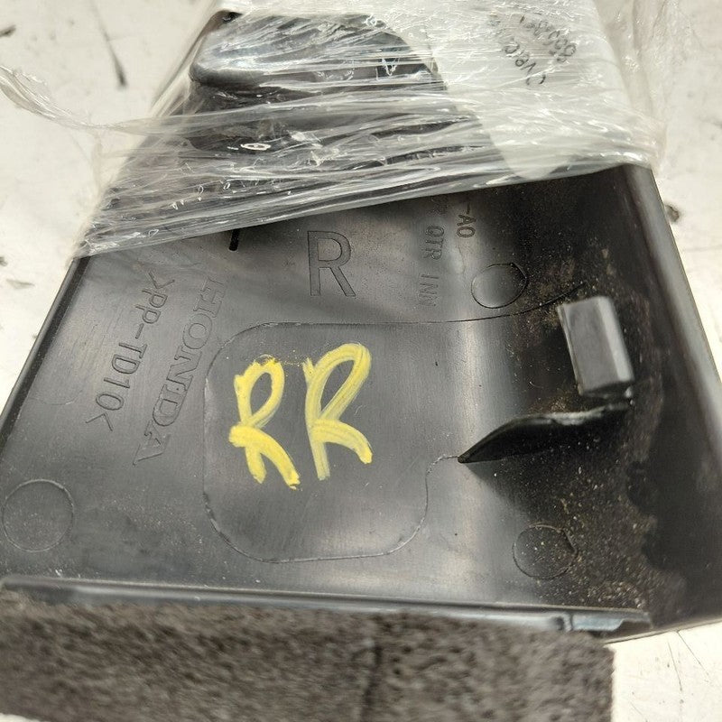Honda CR-V Passenger Right Rear Door Corner Trim {72940TLAA0} 2019 201