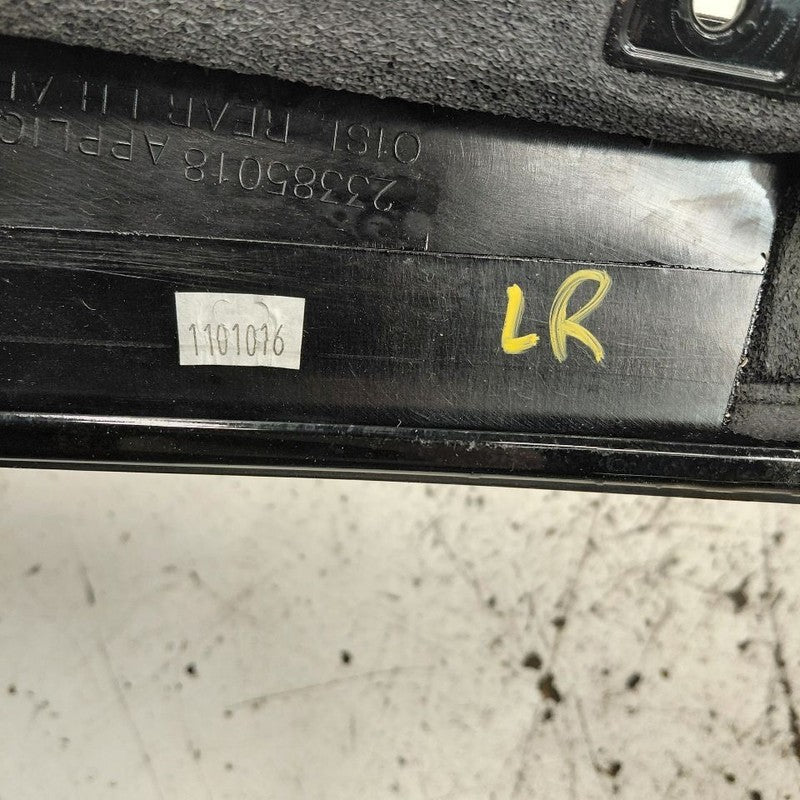 Cadillac CT6 Left Rear Door Applique {23385017} 2018 2017 2016