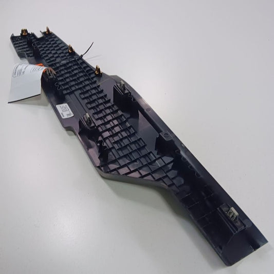 2025 GMC Acadia Sill Trim Plate Door Jam Threshold Right Passenger Rear 