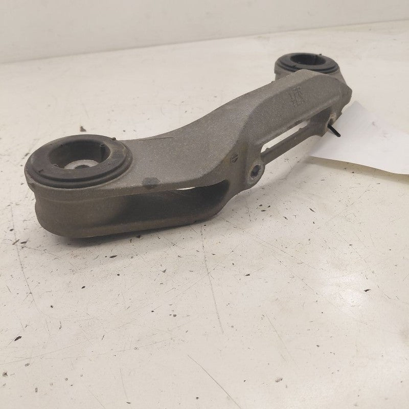 Honda CR-V Rear Carrier Mount Bracket  2019 2018 2017