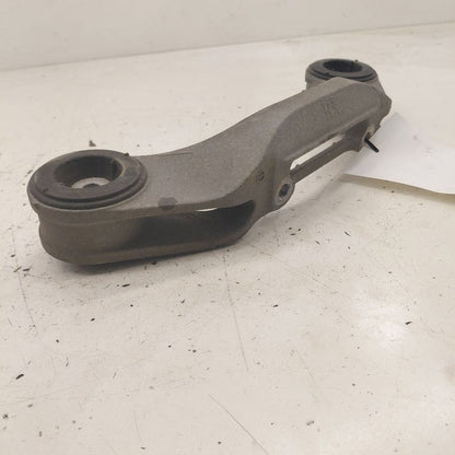 Honda CR-V Rear Carrier Mount Bracket  2019 2018 2017