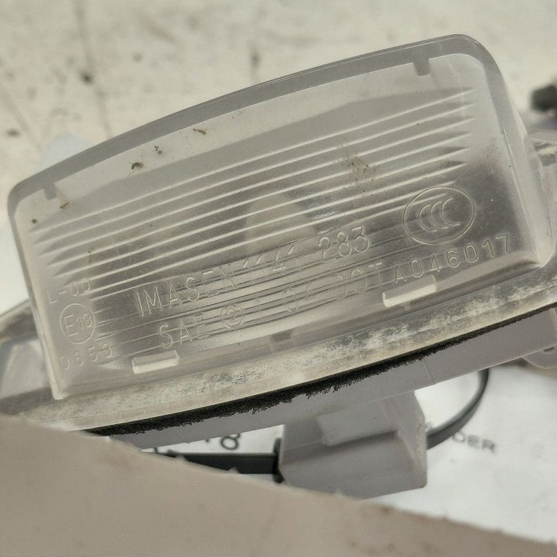 Mitsubishi Outlander   License Plate Light Lamp  2018 2017 2016