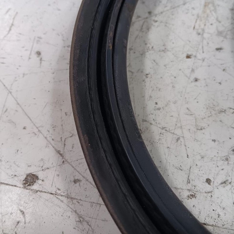 Buick Encore Trunk Lid Hatch Door Rear Back Rubber Seal  2018 2019 2020