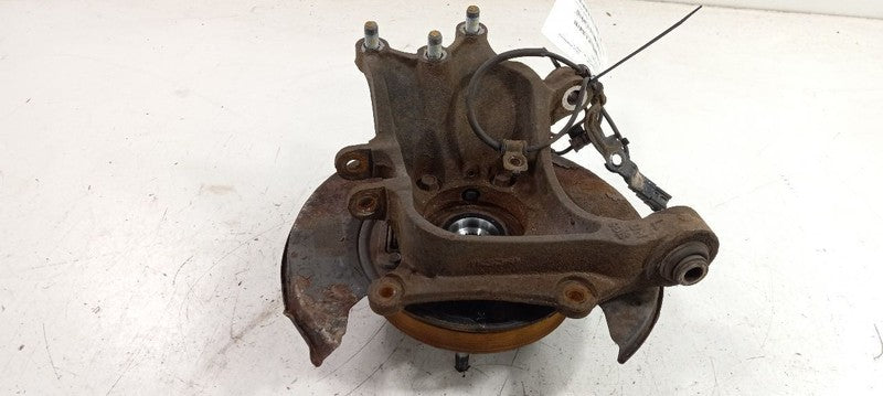 Left Rear Knuckle/Stub AWD Fits 16-20 SORENTO  OEM