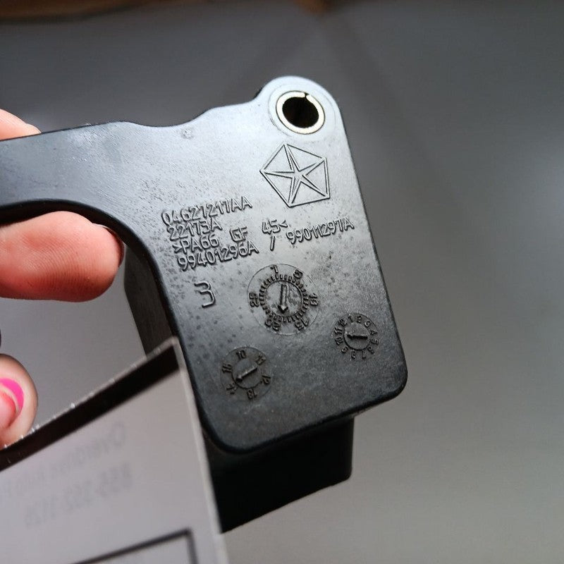 Fiat 500 Air Intake Manifold Blocker Bracket {04627217AA} 2017 2016 2015 2014