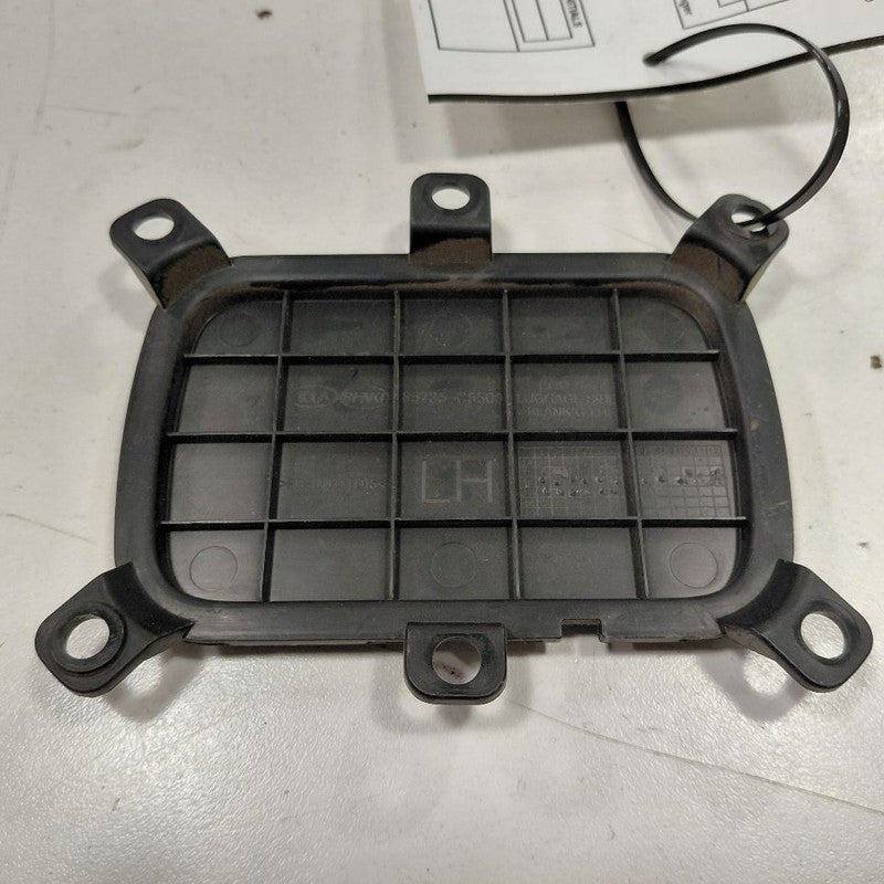 Kia Sorento Left Side Luggage Side Cover {85735C5500} 2018 2017 2016