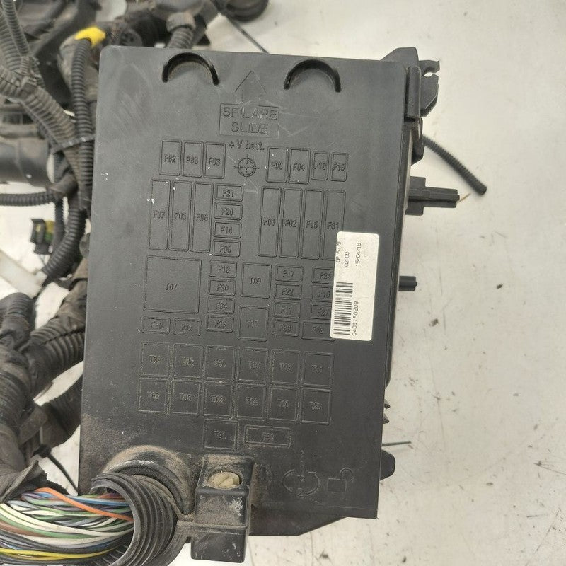 2018 Fiat 500 X Model Fuse Box Engine