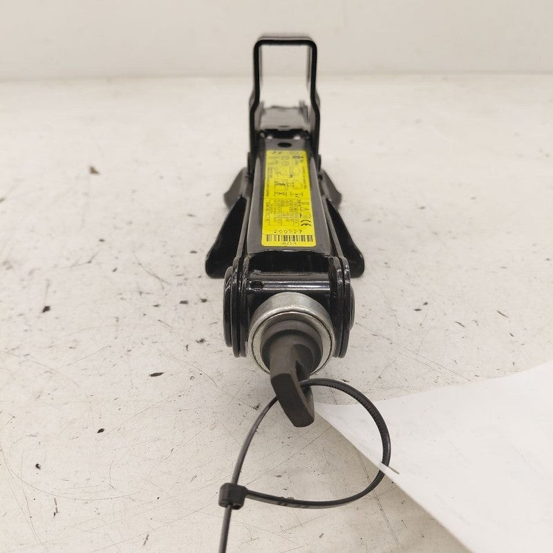 Hyundai Kona Spare Tire Changing Jack  2021 2020 2019