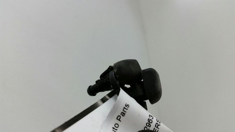Nissan Sentra Windshield Washer Fluid Hood Sprayer Nozzles 2007 2008 2009 2010