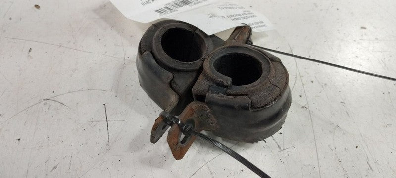 GMC Acadia Sway Bar Bushing Mounting Bracket 2009 2010 2011 2012 OEM