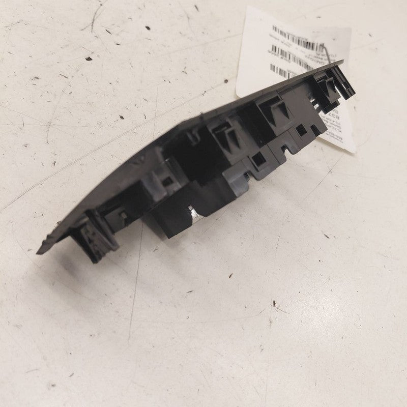 Chevy Trax Window Switch Bezel Trim Left Front 2022 2021