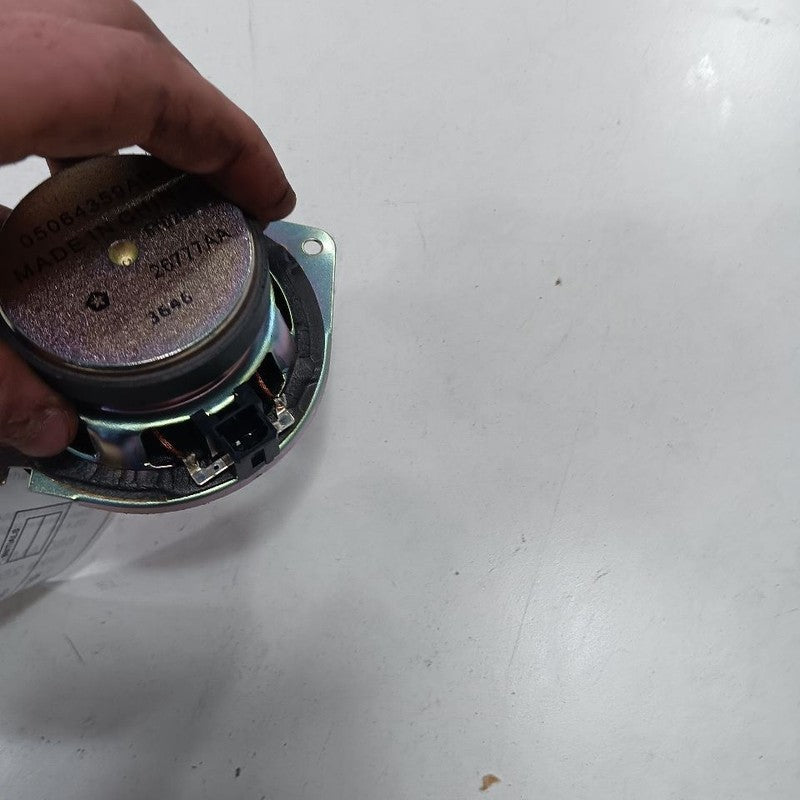 Jeep Cherokee Dash Speaker Right Passenger Side  2015 2016 2017