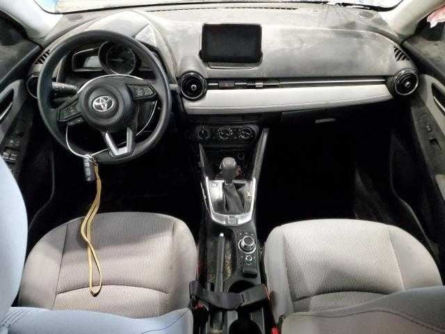 Passenger Right Front Door Glass Window Fits 16-20 Toyota Yaris