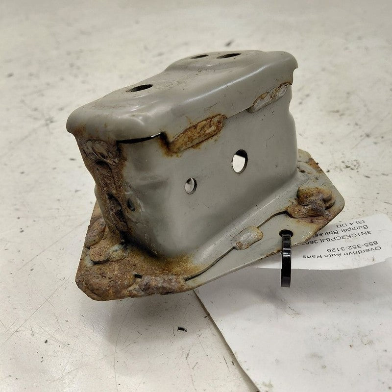 Nissan Versa Note Bumper Mount Bracket Left Driver Side Front  2019 20