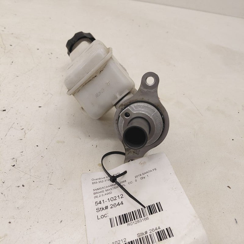 Brake Master Cylinder Fits 19-20 Hyundai Santa Fe