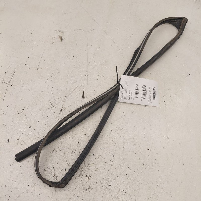 Honda CR-V Door Glass Window Seal Rubber Left Driver Front  2019 2018 