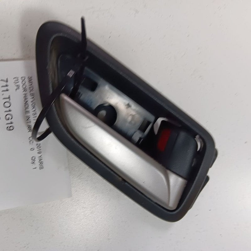 Toyota Yaris Door Handle Right Passenger Rear Interior Inside  2020 20