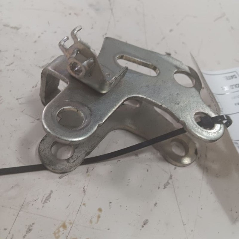 Outback Legacy Engine Motor Mount Bracket Rear Back  2025 2024 2023 20