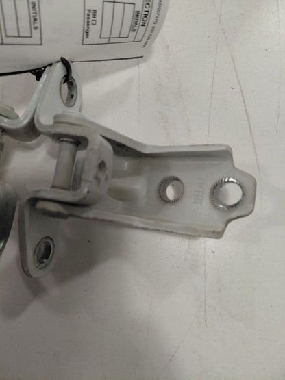 Kia Soul Door Hinge Set Right Front Passenger  2017 2018 2019 OEM