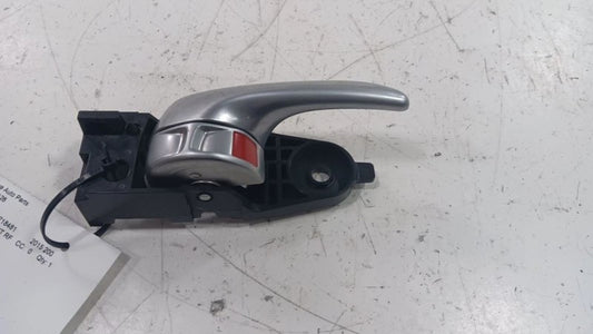 Chrysler 200 Door Handle Right Passenger Front Interior Inside  2015 2