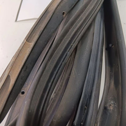 Hyundai Elantra On Door Seal Rubber Left Rear Back  2017 2016 2015 2014 
