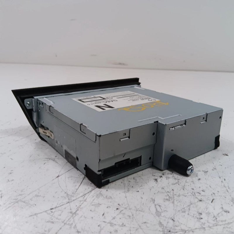 Audio Equipment Radio CD Player 6 Speaker System Fits 16-19 MAZDA CX-3