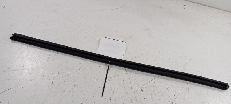 Kia Sorento Right Front Weather Strip Interior 2016 2017 2018 OEM