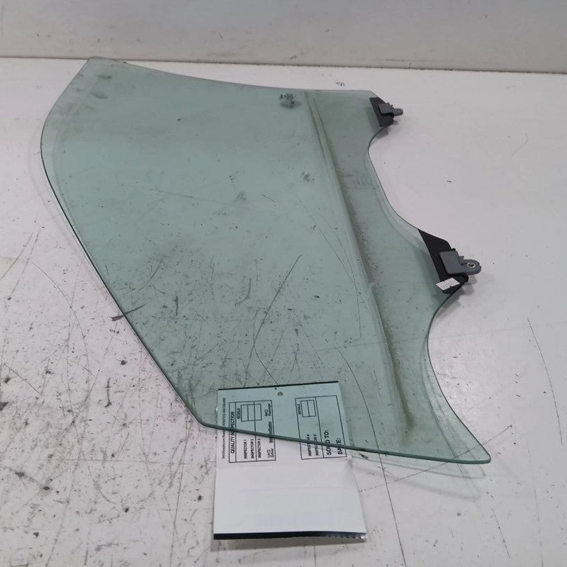 Passenger Right Front Door Window Glass 18-23 Nissan Kicks OEM