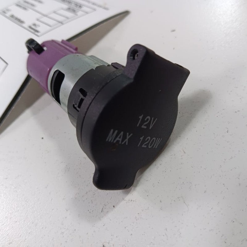 Nissan Altima 12V Power Port Socket  2017 2016 OEM
