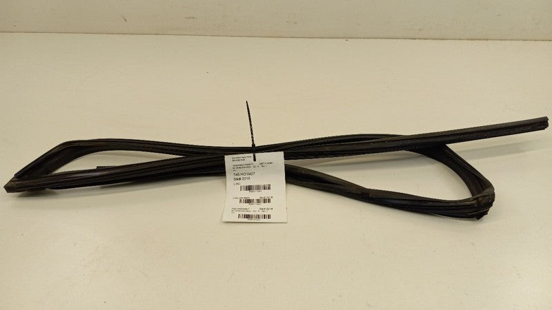 Honda Accord Door Glass Window Seal Rubber Right Passenger Front 2007 2006 2005 