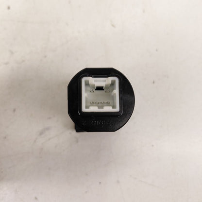 Hyundai Santa Fe USB Charging Port {96125S1000} 2019 2020