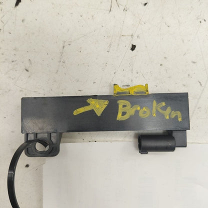 Chrysler 300 Keyless Entry Antenna Module {68051315AB} 2017 2018 2019