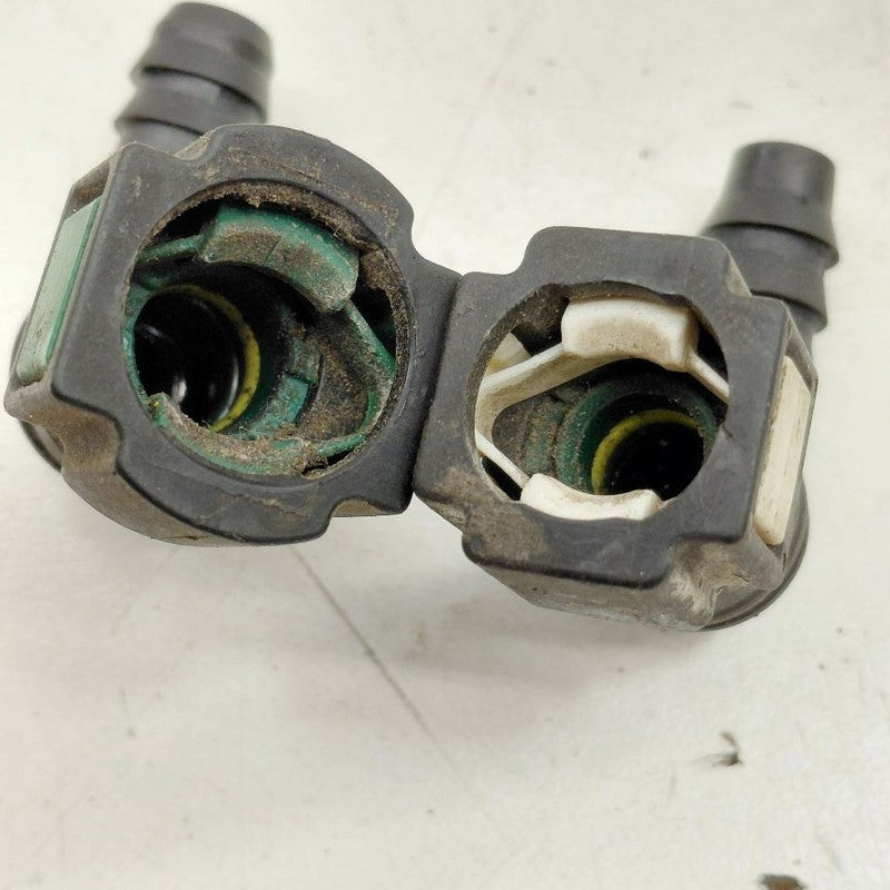 Chrysler 300 Vacuum Line End Connectors  3.6 2017 2018 2019
