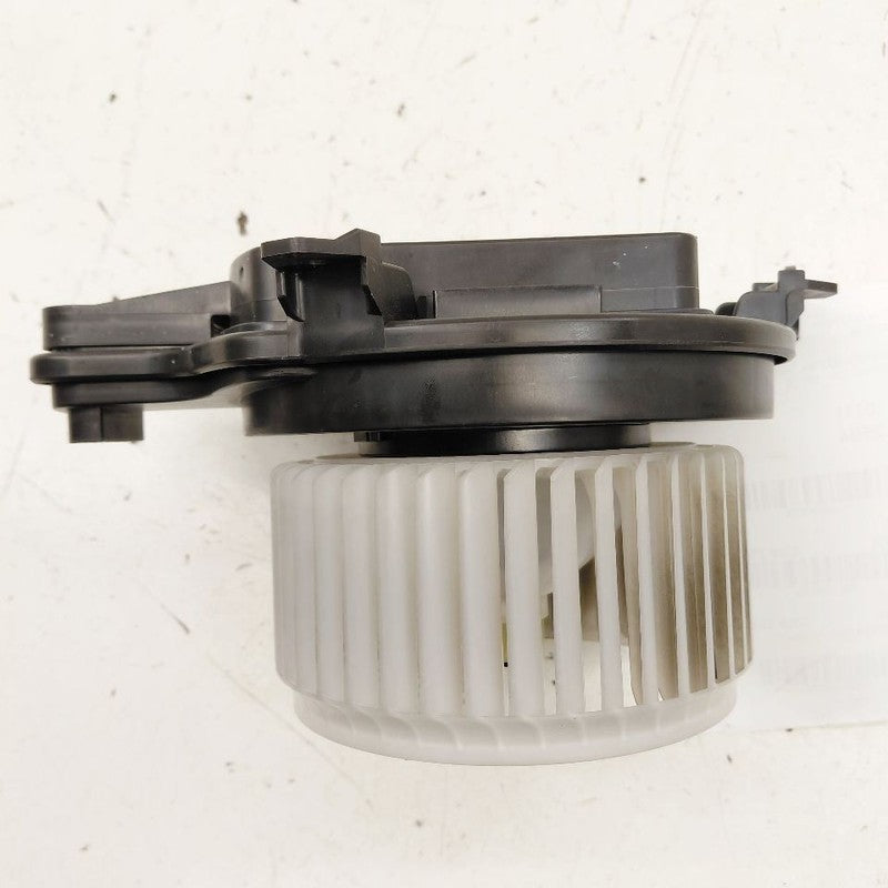 Blower Motor Fits 20-24 Lincoln Corsair