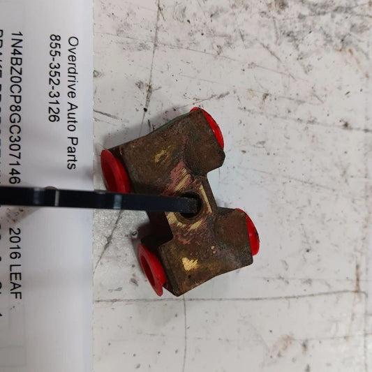 Nissan LEAF Brake Line Proportioning Valve Junction Splitter  2013 201