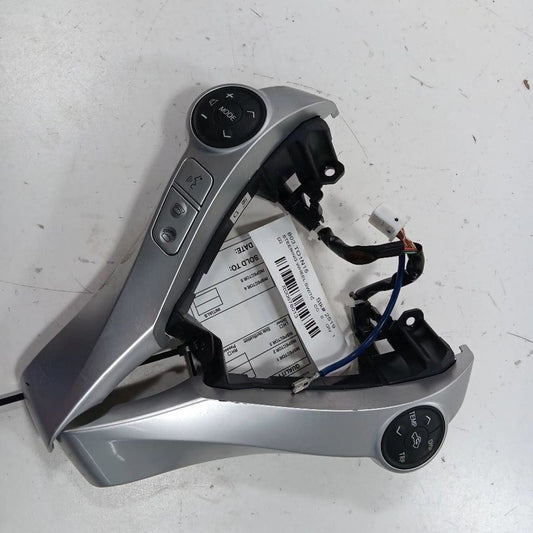 Toyota Prius C Column Switch Blinker Signal Wiper Mount Bracket  2017 
