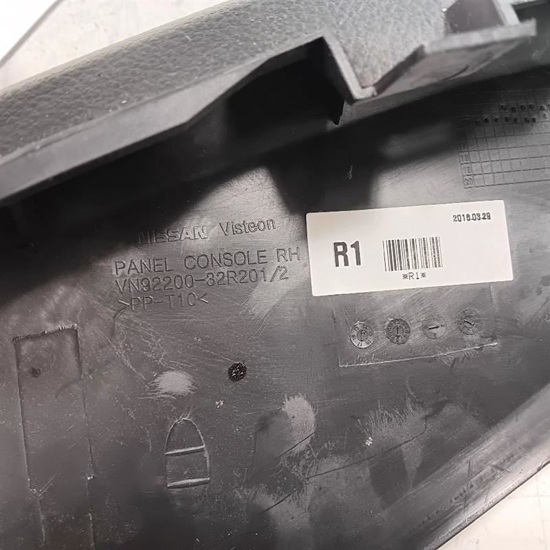Nissan Rogue Center Console Right Passenger Side Upper Trim Cover Pane