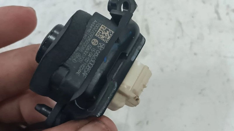 Camera Projector Sedan Camera Rear Decklid Mounted Fits 15-17 200