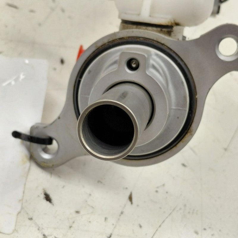 Brake Master Cylinder Fits 17-22 Kia Sportage