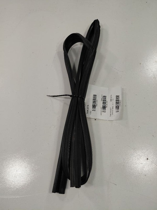Hyundai Tucson Door Glass Window Seal Rubber Left Driver Front  2016 2017 2018