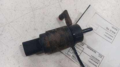 Chrysler 200 Windshield Washer Wash Fluid Reservoir Motor Pump Electric  2015 20