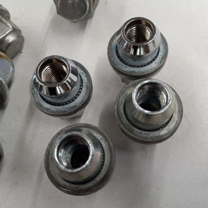 INFINITI QX50 Lug Nut Set  2017 2016 2015 2014 OEM