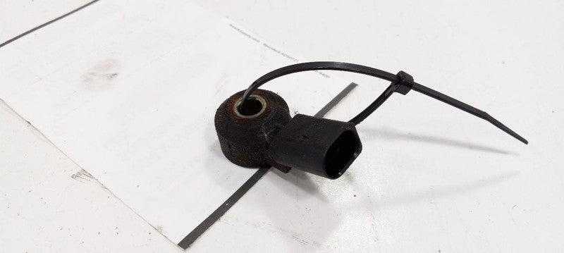 Volkswagen Jetta Engine Knock Sensor 2003 2002 2001 2000