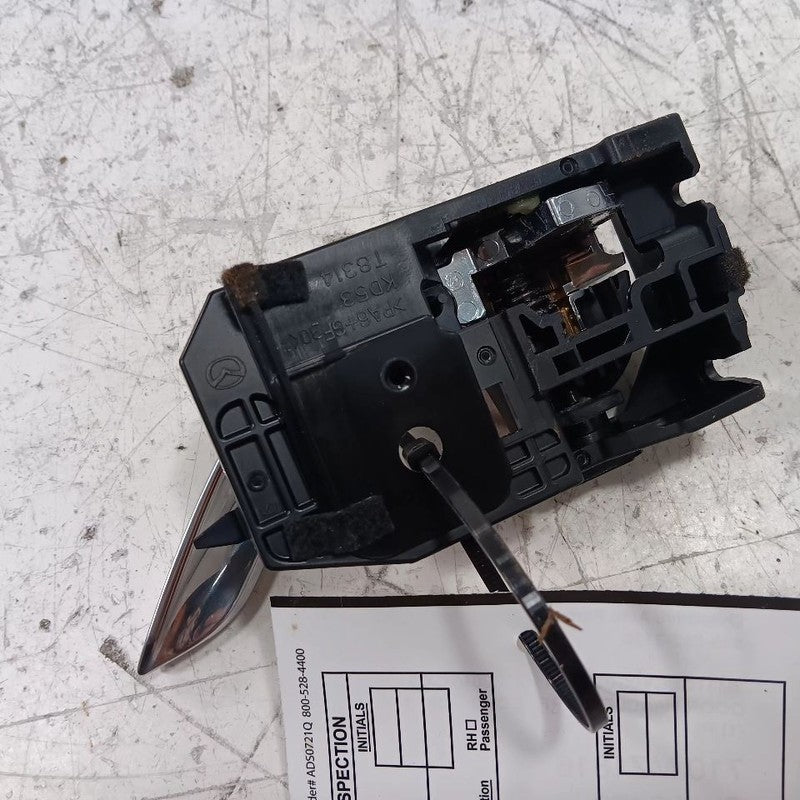 Mazda CX-9 Door Handle Right Passenger Front Interior Inside  2016 2017 2018