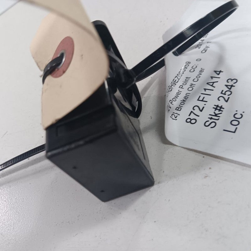 Fiat 500 12V Power Port Socket Broken Off Cover 2014 2015 2016 OEM