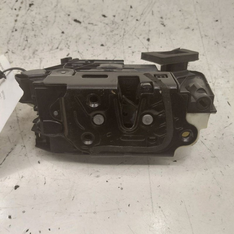 Volkswagen Golf Door Latch Lock Right Passenger Front  2015 2016 2017