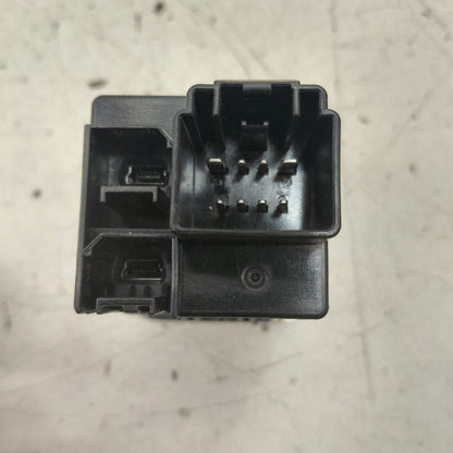 Jeep Cherokee USB Plug In Hub Port  2019 2020 2021