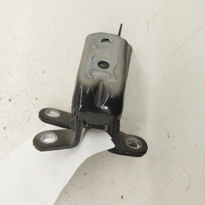 Hyundai Kona Door Hinge Set Right Front Passenger  2021 2020 2019