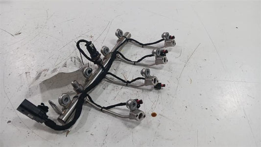 Buick Encore Fuel Rail Injection Injector Mount Bar  2016 2017 2018 2019